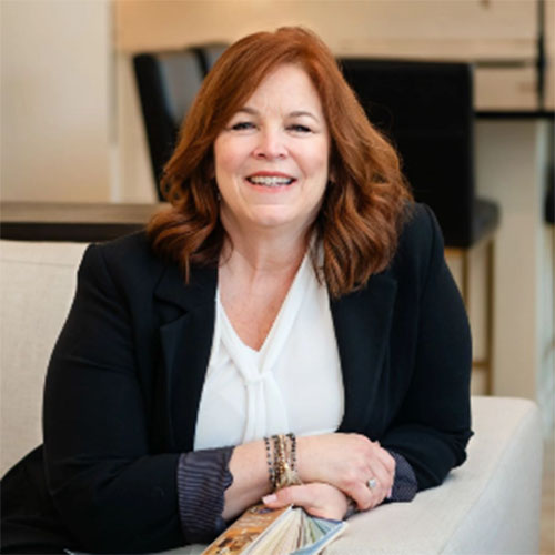 Headshot of Lisa DiPalma